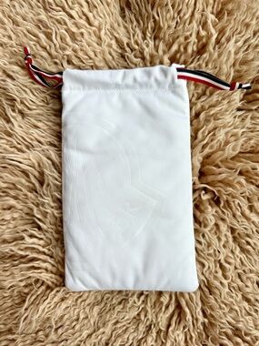 NEW MONCLER WHITE AUTHENTIC EYEGLASSES SUNGLASSES POUCH CASE